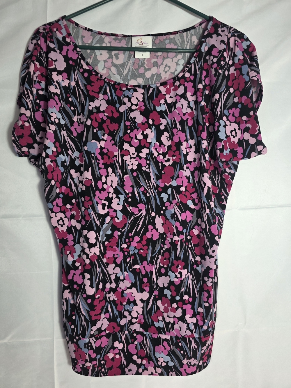 Oh Baby by Motherhood Pink and Black Floral Scoop Neck Tee Maternity Small